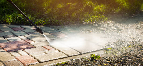 Best Pool Deck Cleaning  in Norco, CA